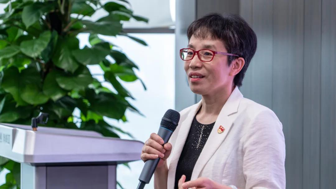 奧威亞黨總支書記姚世嫻.jpg 奧威亞黨總支書記姚世嫻.jpg