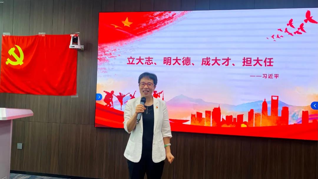 奧威亞開展主題黨課暨慶五四青年節主題活動2.jpg 奧威亞開展主題黨課暨慶五四青年節主題活動2.jpg