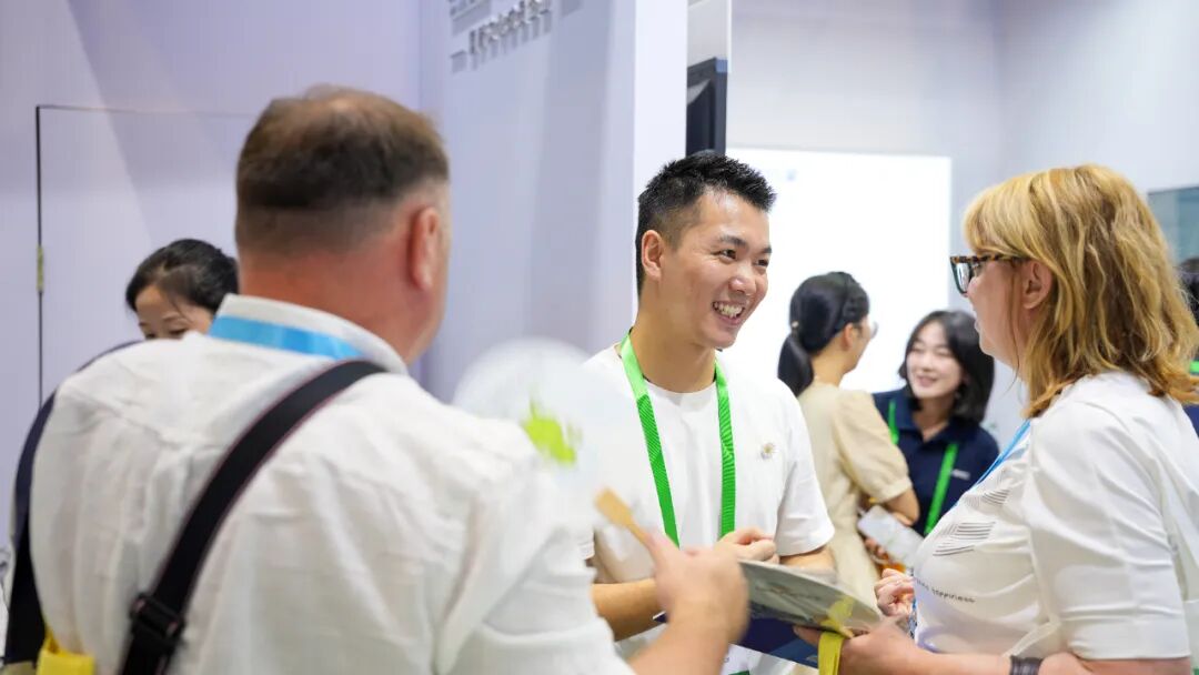 奧威亞AI+教育方案亞教展 “出圈”:人工智能助力教育引關注,國內外需求高漲4.jpg 奧威亞AI+教育方案亞教展 “出圈”:人工智能助力教育引關注,國內外需求高漲4.jpg